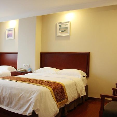 Greentree Inn Jiangsu Zhenjiang Jiangsu Science And Technology University Youth Square Express Hotel หยางโจว ภายนอก รูปภาพ