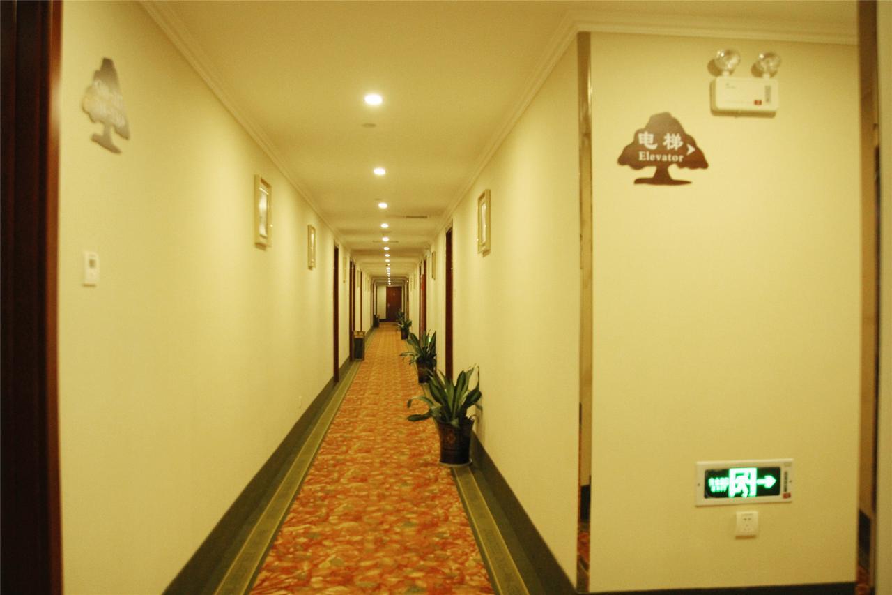 Greentree Inn Jiangsu Zhenjiang Jiangsu Science And Technology University Youth Square Express Hotel หยางโจว ภายนอก รูปภาพ